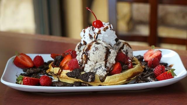 Skooners Vacation Bar and Grill